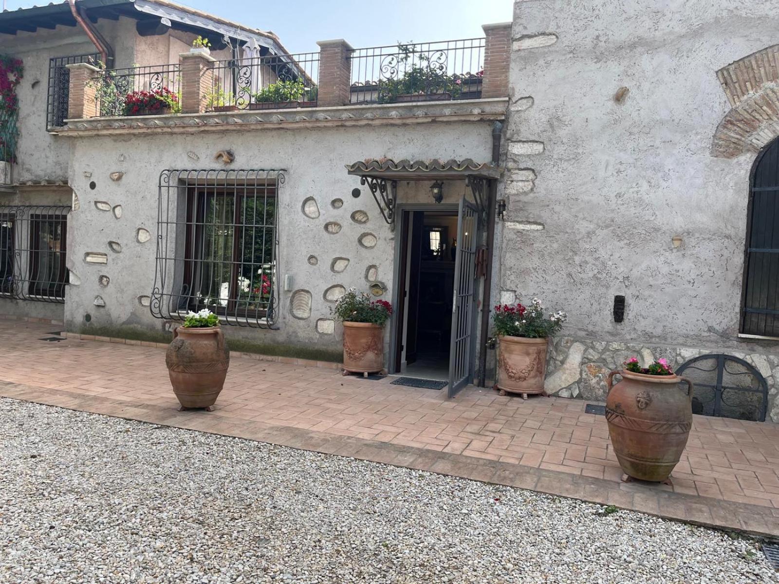 דירות רומא Loft Appia Antica Donna Eugenia מראה חיצוני תמונה