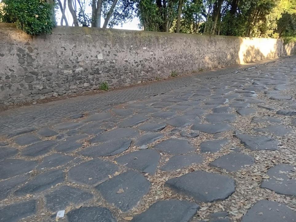 דירות רומא Loft Appia Antica Donna Eugenia מראה חיצוני תמונה